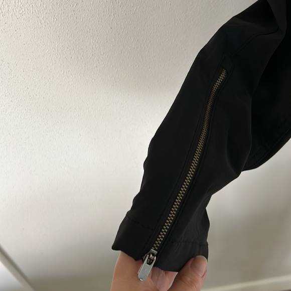 Athleta Black Wander Stash Skinny Ankle Pant - Picture 3 of 8